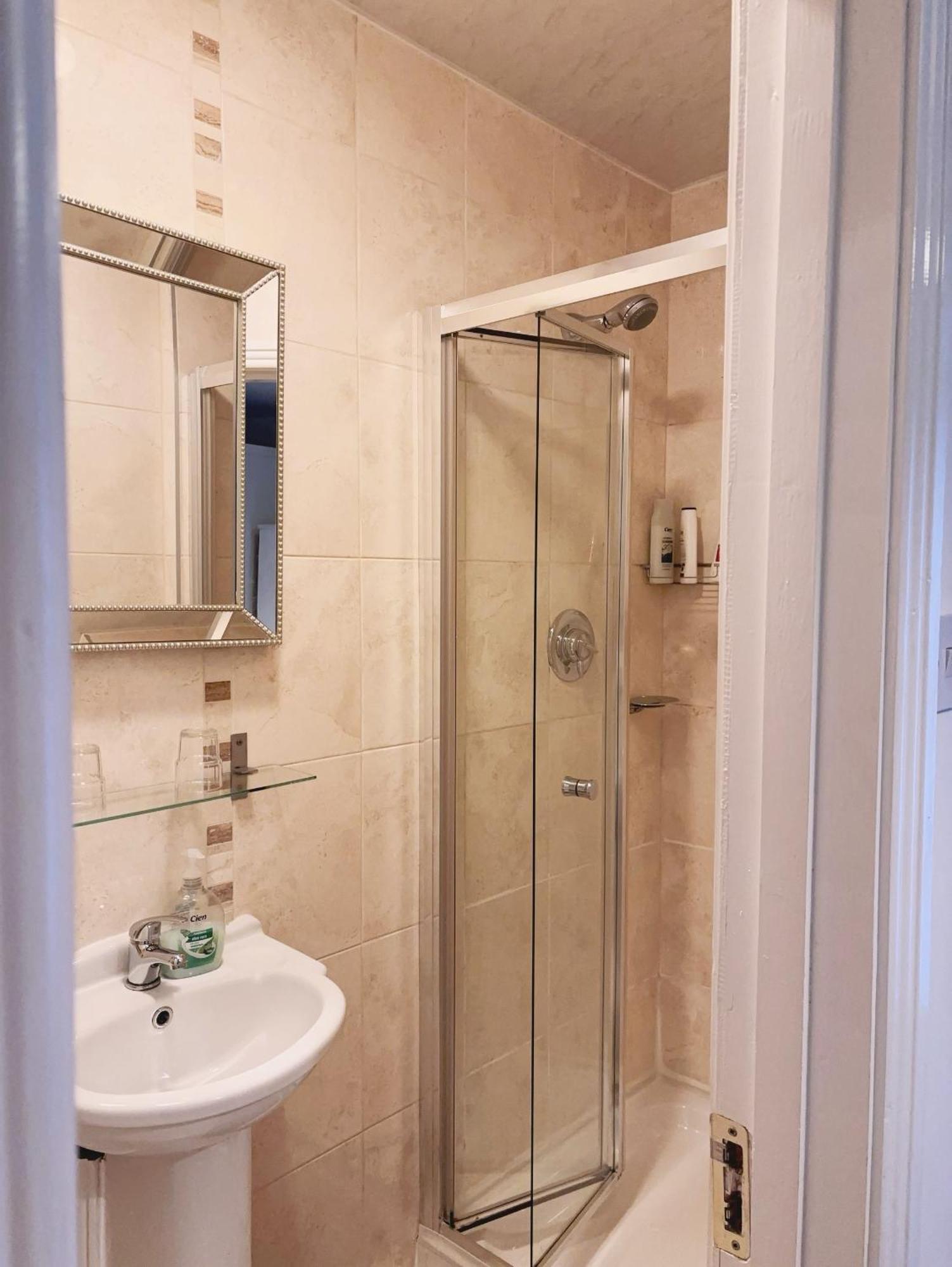Mulgrave Lodge Dun Laoghaire Bagian luar foto